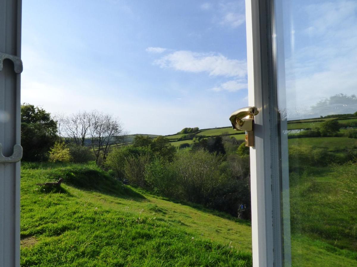 Highfield House, Parracombe, Modern B&B Exterior photo